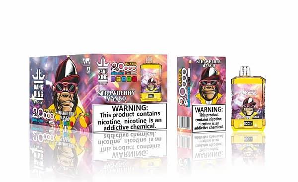 Bang King Double Crystal 20 000 bouffées jetables au parfum de mangue à la fraise - dispositif jaune transparent affichant "100%" sur l'écran avant à côté d'un emballage assorti avec une mascotte de gorille et une étiquette d'avertissement sur la nicotine.